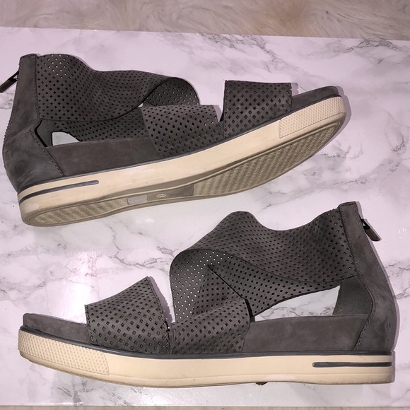 Eileen Fisher Dark Gray Perforated Sandals size 9 - Picture 5 of 7